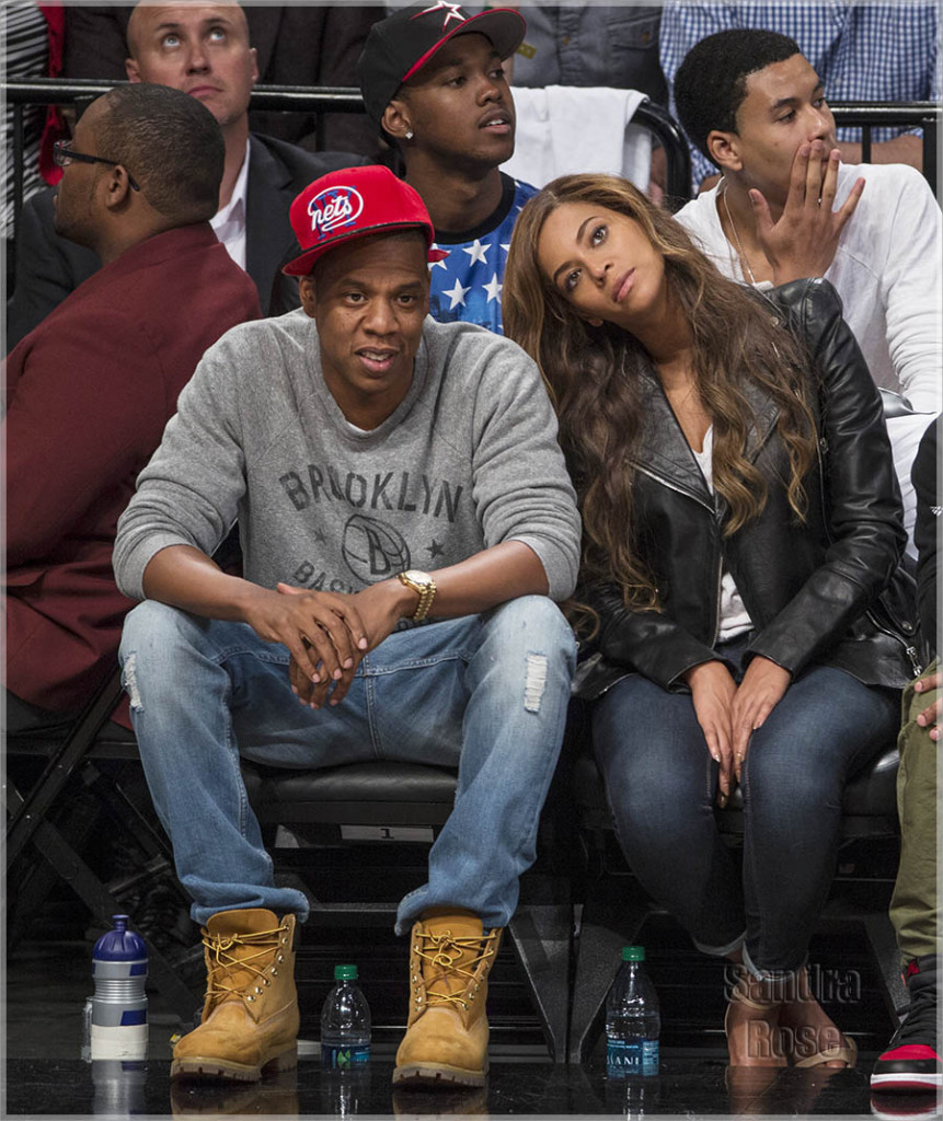 JAYZ AND BEYONCE AT NETS GAME