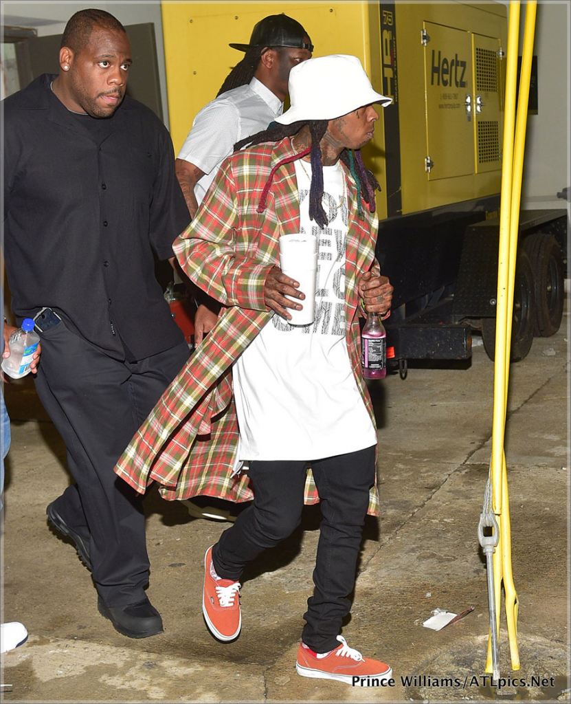 Lil Wayne’s Tour Bus Shot Up Following His Concert in Atlanta