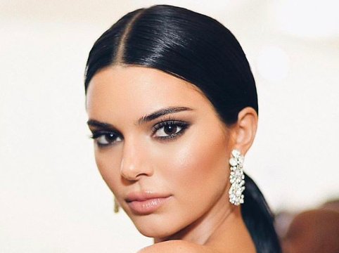 Why Did Kendall Jenner & Ben Simmons Break Up? [AUDIO]